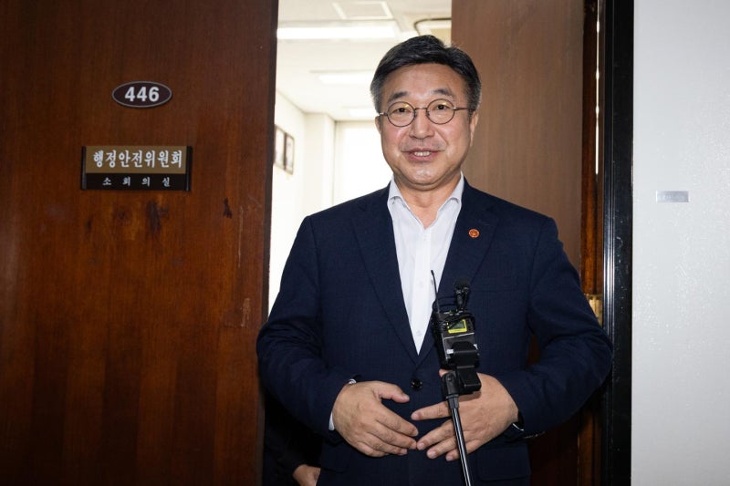 정부 "'장윤기 사건' 부실 수사 송구... <b>경찰 순환인사</b>제 도입"