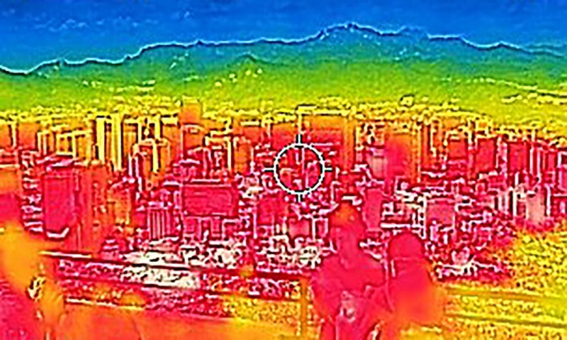 <b>양산 40.3도</b> 펄펄 끓었다…부산도 122년 만에 <b>최고</b> 기온