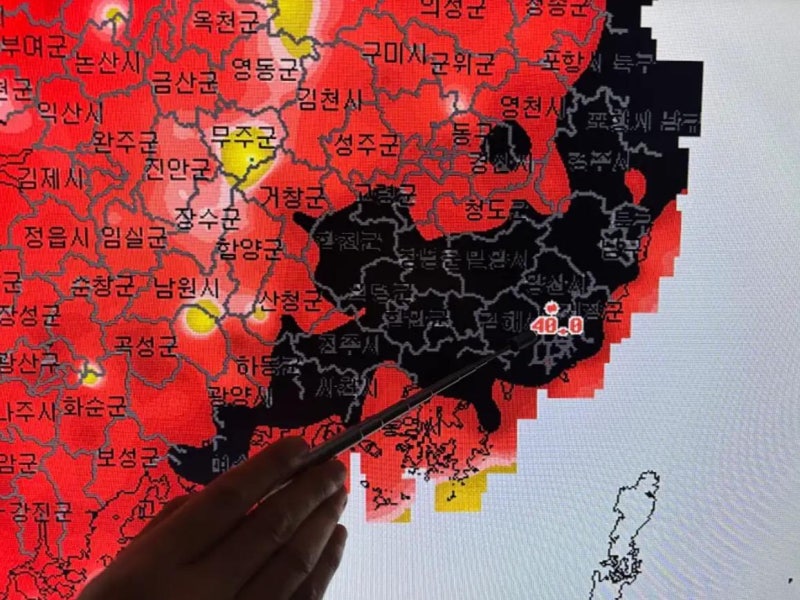 42도 넘어선 양산, 왜?… 열돔·분지·햇볕·메마른 땅 '4박자' 맞았다