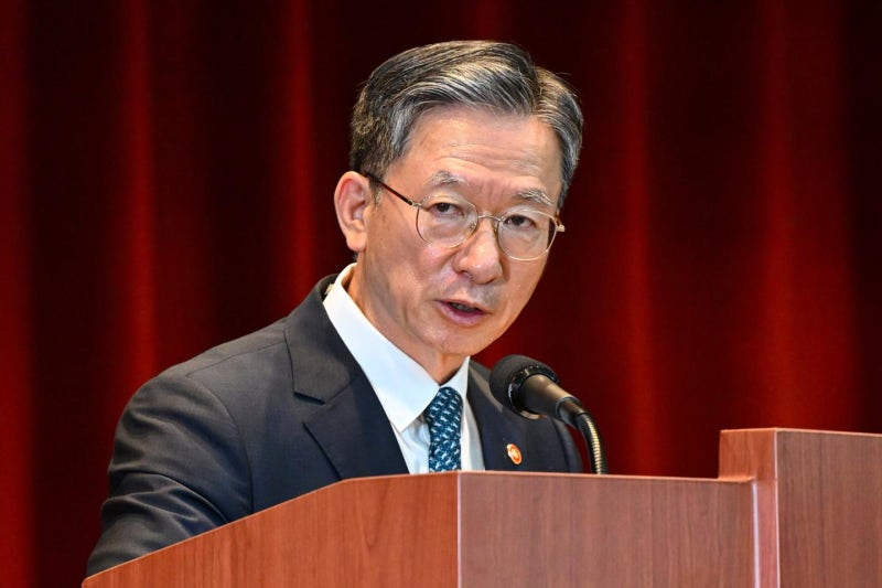 정성호 "빛의 속도로 형소법 개정은 처음... 부작용 생기면 빨리 고쳐야"