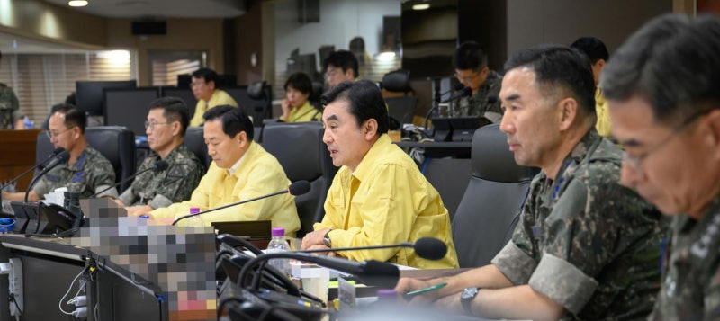[사설] 기본 무너진 군 기강, 특단 대책 세워라