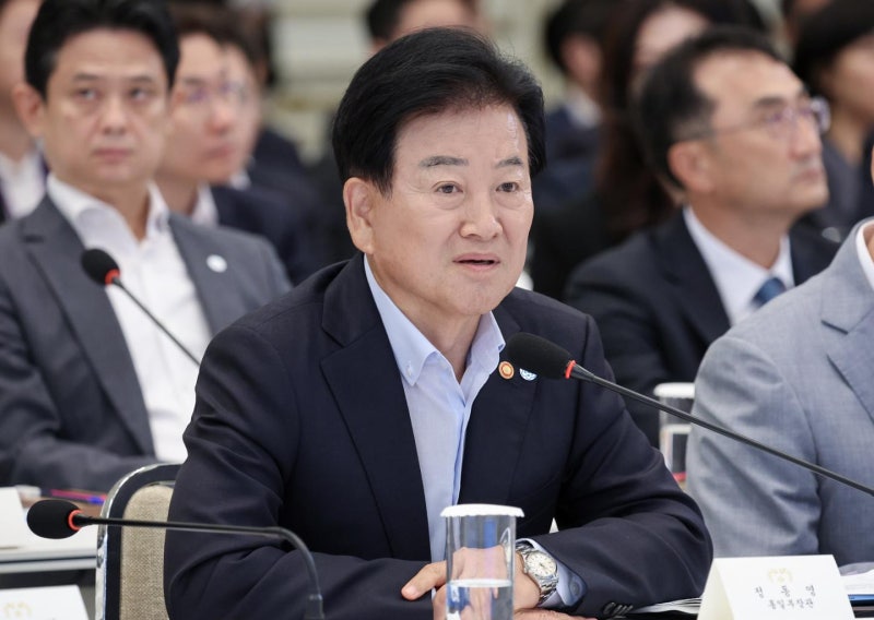 이 대통령, 정동영 '남북 서로 이름 불러주기' 추진에 "정말 잘 고민해야"