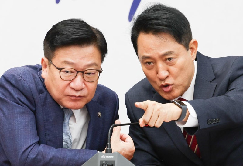 국힘, 오세훈 손잡고 부동산 총공세… "정책 재탕에 눈속임용 숫자 놀음"