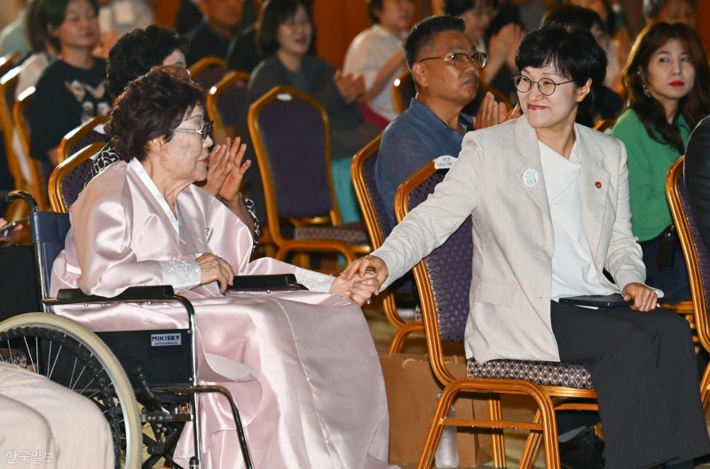 35년째 울리는 메아리… ‘<b>위안부</b>’ 피해자들의 끝나지 않은 외침 [사진...