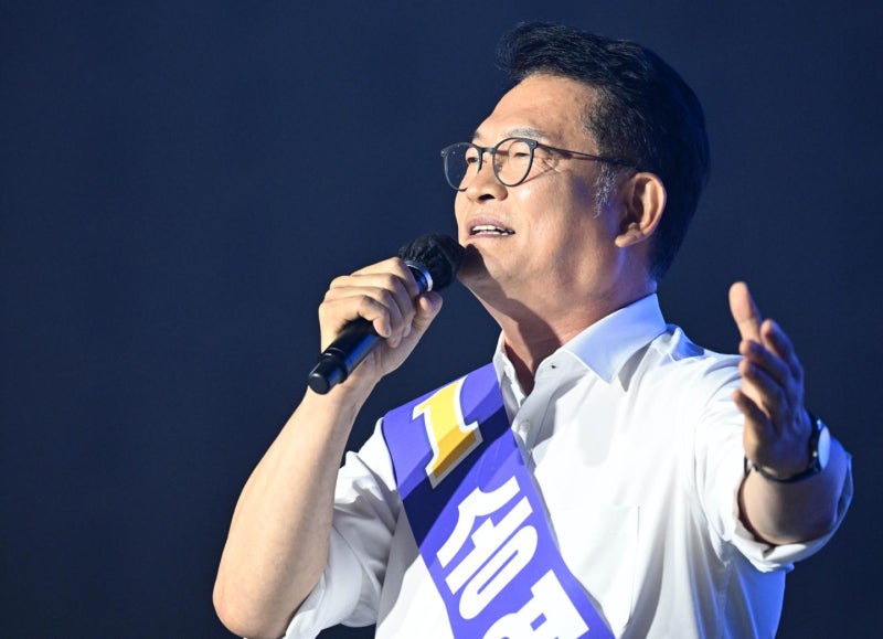송영길, <b>조희대</b> '대법관 <b>서면 제청</b>'에 "대통령 패싱...탄핵해야"