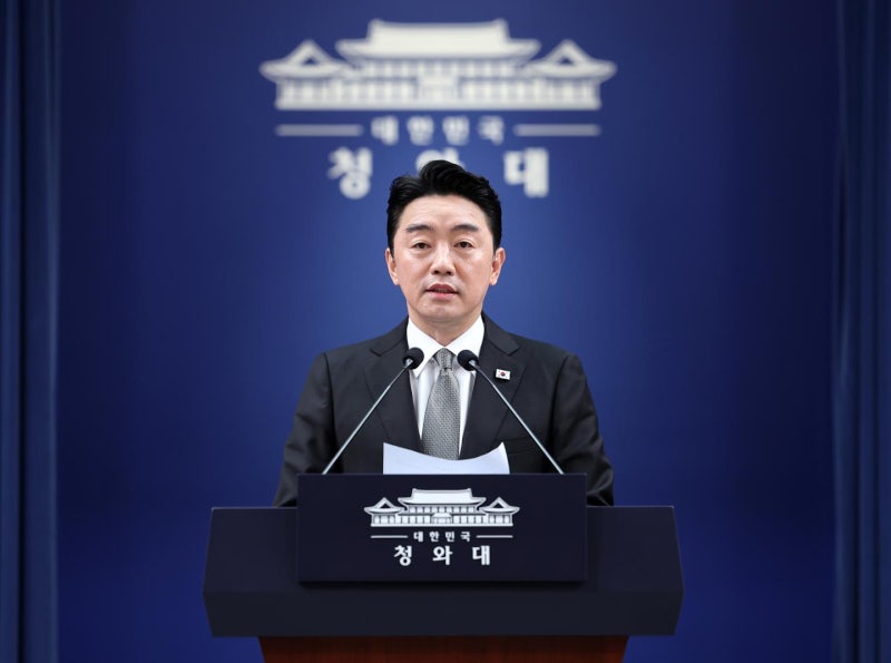 <b>이 대통령</b>, 조희대 대법원장 부친상에 강훈식 비서실장에게 조문 지시