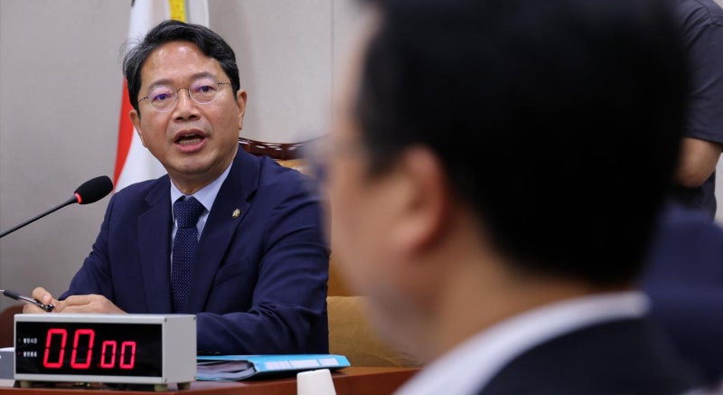 법사위 취소로 예결위서 벌어진 '대법관 재제청' 공방... 與 "조희대 탓" 野 "삼권 통일"