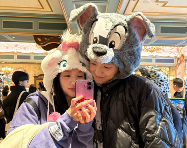<b>지예은</b>·<b>바타</b>, 12월 <b>결혼</b>… "깊은 믿음 바탕으로 약속"