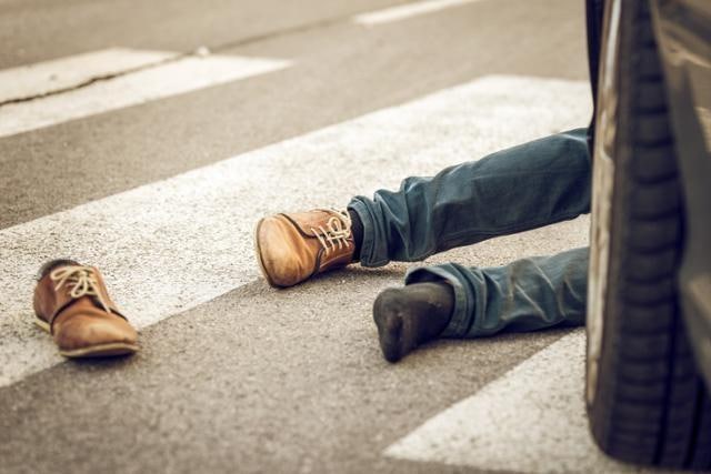 이면도로 보행자 사망사고 30% '<b>스텔스 보행자</b>'… 길가에 누워 있었다