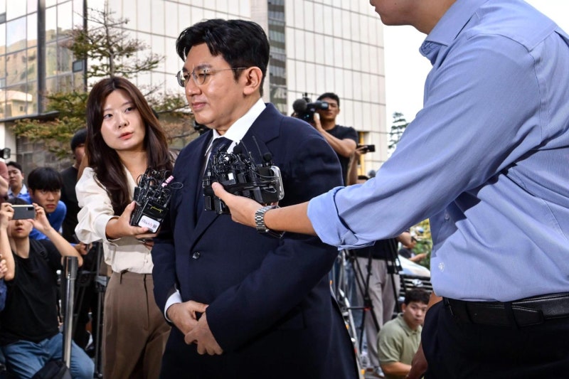 [속보] <b>하이브</b> <b>방시혁</b> <b>송치</b> '사기적 부정거래 혐의'… 내사 착수 1년 9개...