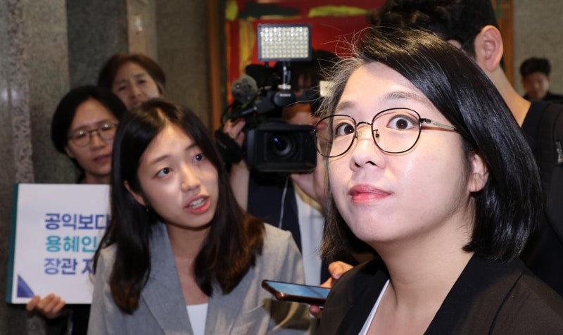 [단독] 기본소득당, 정책연구 국고보조금으로 '알바연대' 월세 지원... "특정인 사조직화"