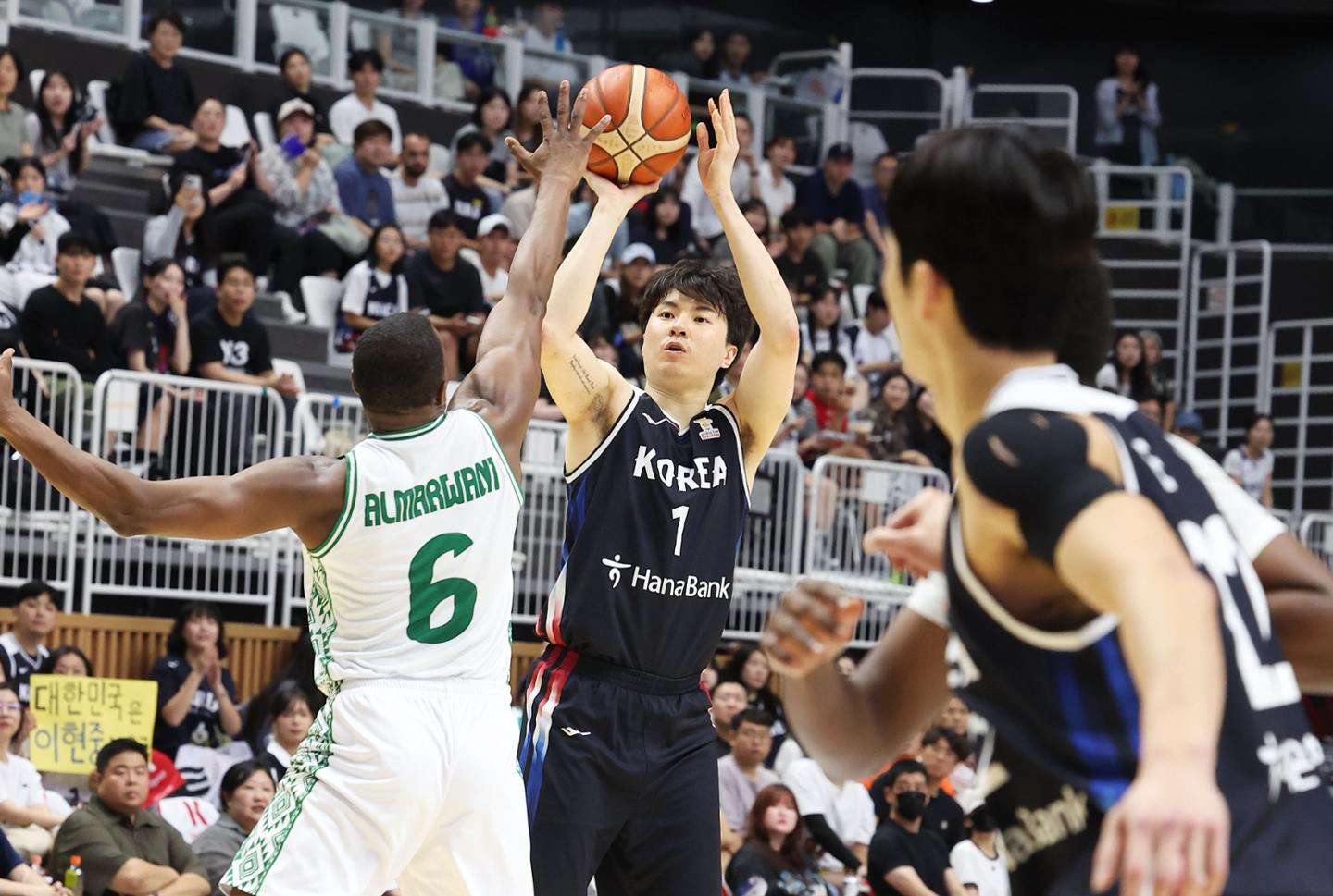 아시안게임 앞둔 <b>이현중</b>, <b>NBA 포틀랜드</b>와 1년 비보장 <b>계약</b>