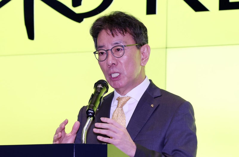 이재근 "1등에 안주하지 않겠다"… KB발 쇄신, 금  융권으로 번지나