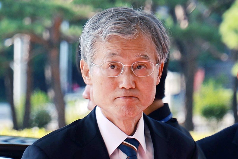 <b>입장문</b> 또 낸 <b>조희대</b>... "제청 과정에 절차적 흠결? 수긍 어려워"