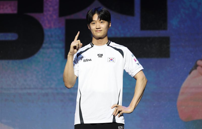 e스포츠 메달 물꼬 '현역 카레이서'가 텄다… <b>김영찬</b>, 그란 투리스모 7 ...