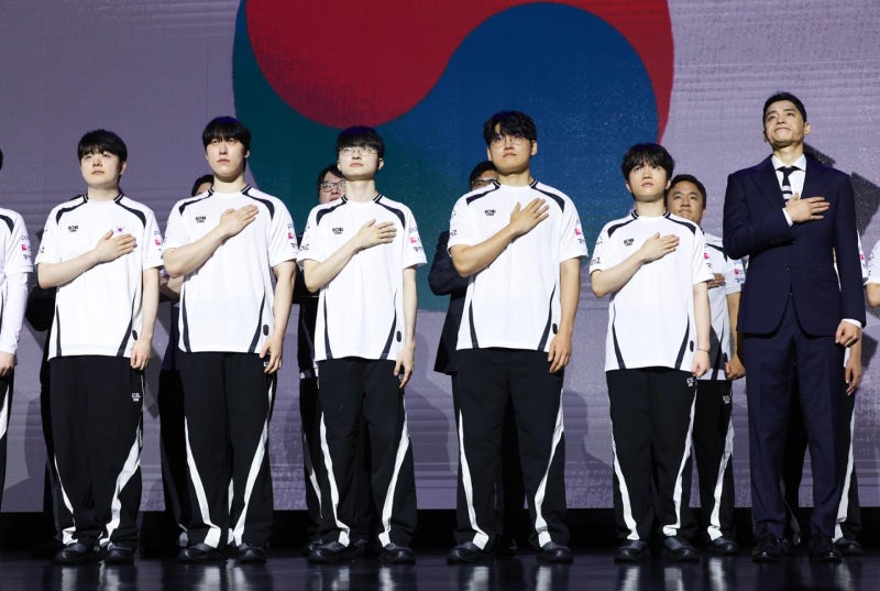 '속전속결' 리그 오브 레전드, 조별리그 3전 전승으로 준결승행... 대회 2연패까지 두 걸음
