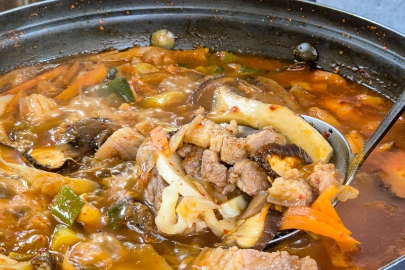 고된 광부의 하루 달래던 '족살찌개', 돼지고기찌개와 무엇이 다를까? [여행카세]