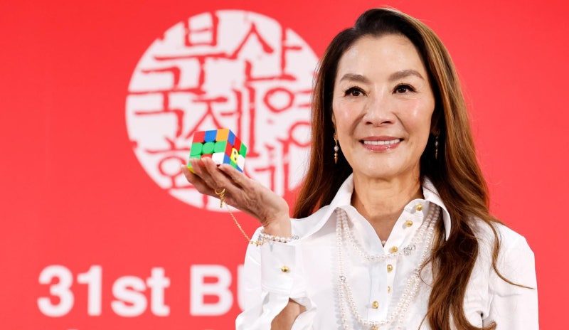 "음식점, 세탁소 직원 배역 2년간 거절"… 양자경이 쓴 아시아 여성 서사
