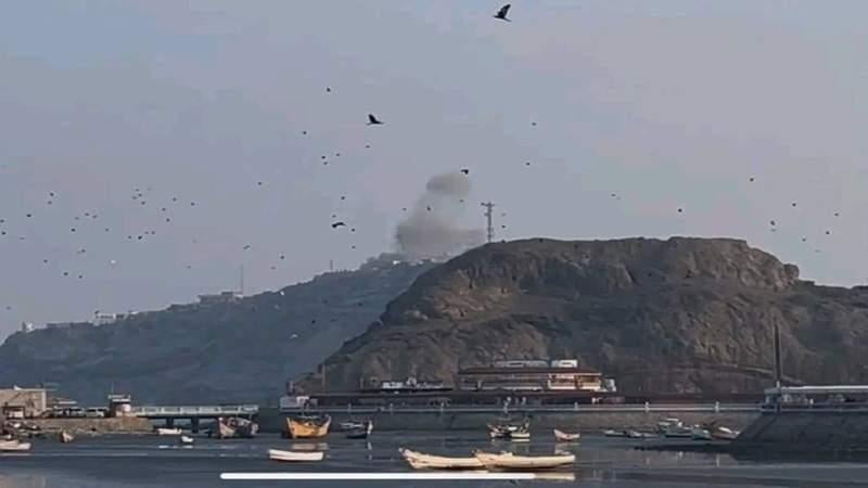 총리는 무사했지만… <b>후티</b>, 예멘 대통령궁 <b>미사일 공격</b>해 5명 사망
