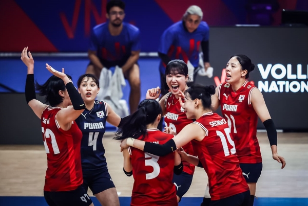 [현장메모] 대한<b>배구</b>협회, <b>VNL 잔류</b> 노리는 <b>여자</b>대표팀 격려...1승 때마...