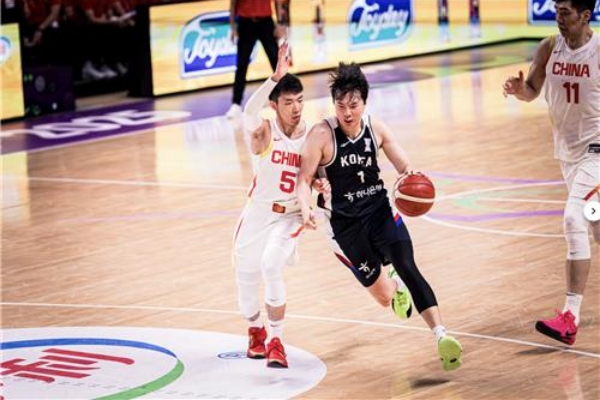 '외곽 난조' 한국, 중국에 71-79 패하며 <b>아시아컵 8강 탈락</b>