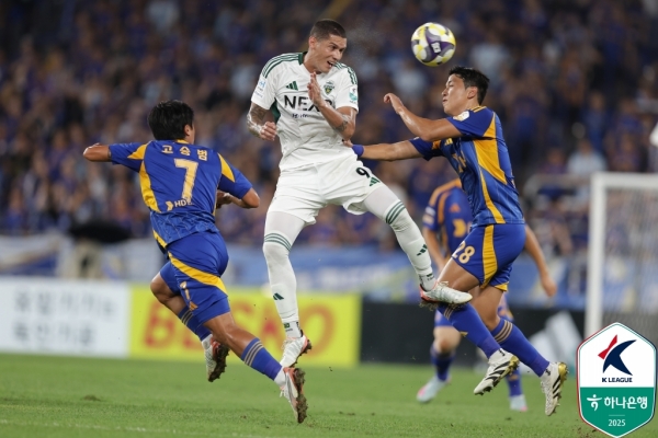 '<b>현대가 더비</b>에서 이겼다' <b>전북</b>, 울산에 2-0 완승