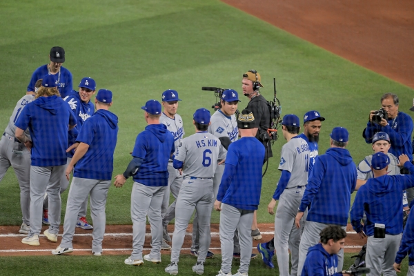 '승부는 최종 7차전으로' 벼랑끝 <b>다저스</b>, 총력전 끝에 토론토에 3-1 승리
