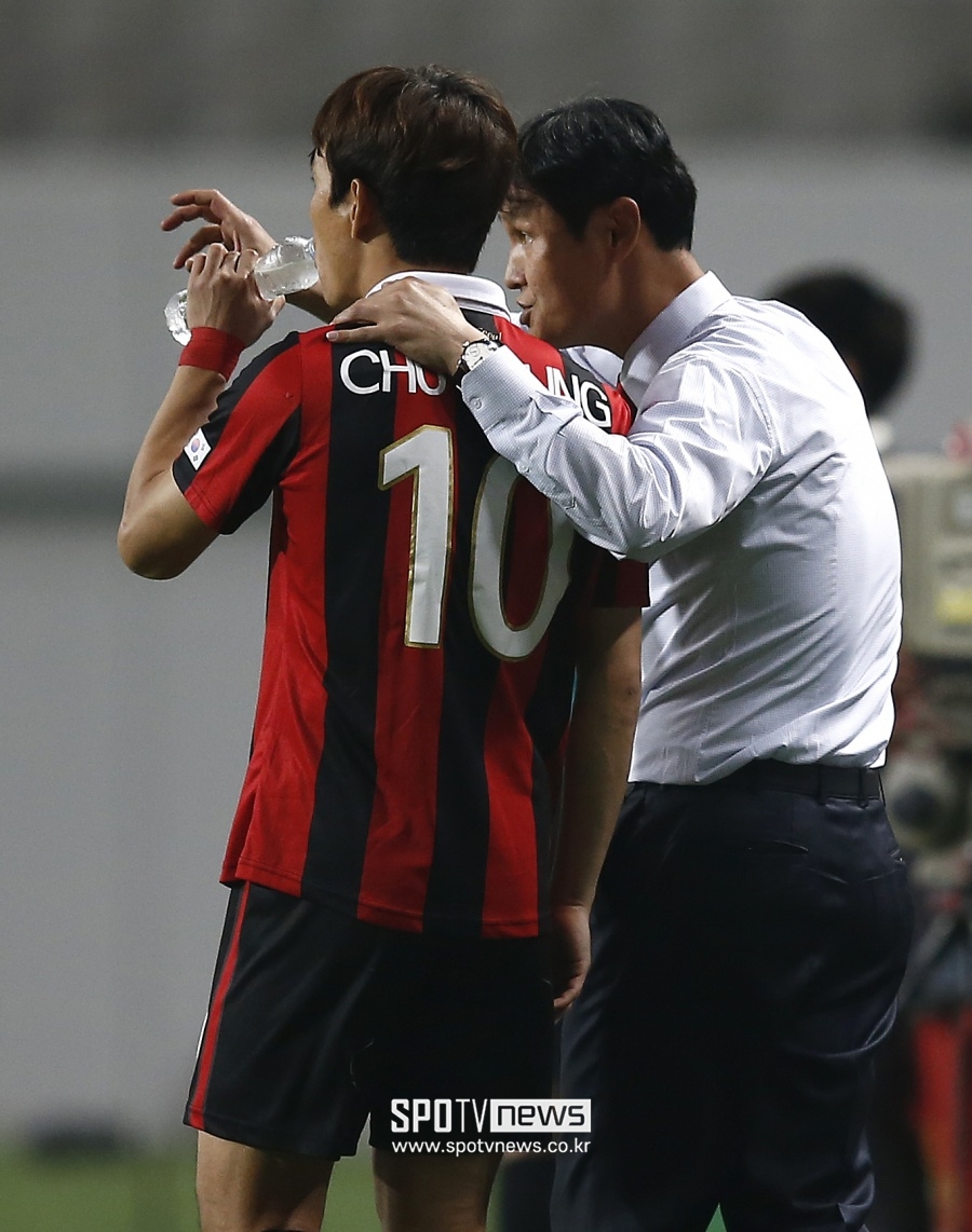 한국 국대·FC서울 스승 최용수, "박주영 울산 이적, 개인적으로…"