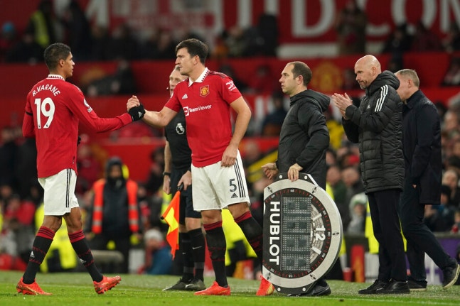 “脱掉曼联的球衣 直接出去吧” 中后卫面临转会危机