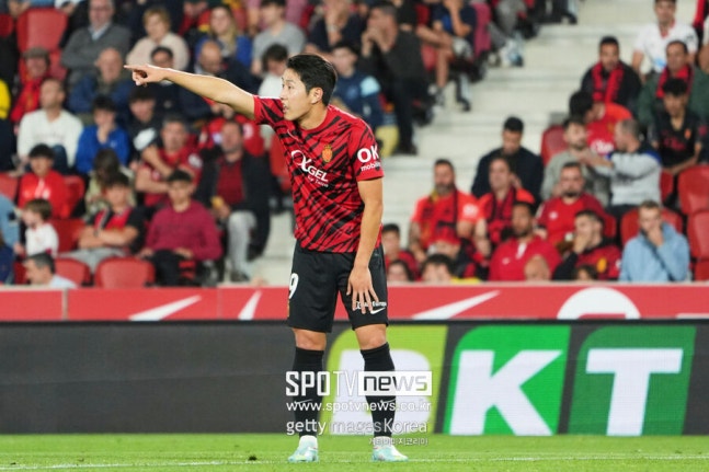 传球88%+评分7.2 马略卡队以3比3战平皇家巴利亚多利德队|2022-23赛季西甲第28轮