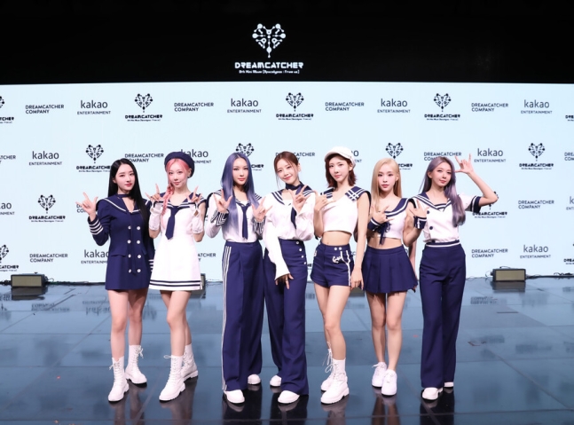 Article thumbnail for Dreamcatcher Members Handong, Dami, and Gahyun to Leave Agency, but Continue Group Activities
