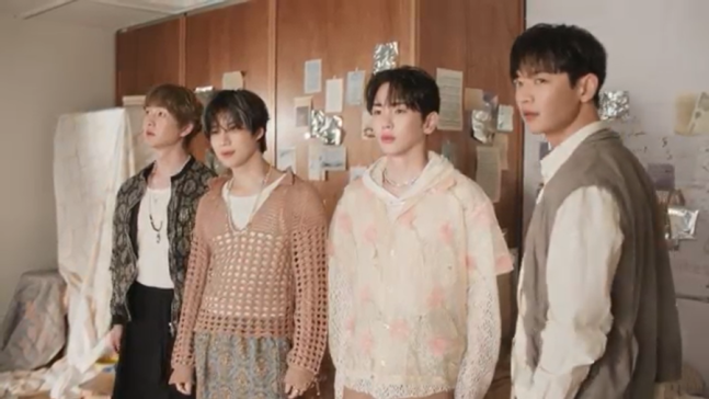 Jonghyun comeback dengan lagu yang ia tulis dan ciptakan sendiri untuk SHINee