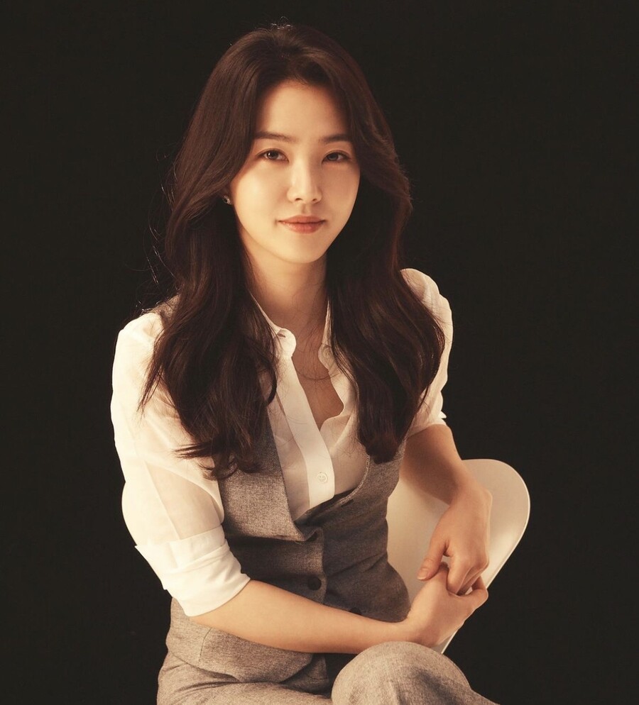 '데블스 플랜2' 다음은 라디오…<b>강지영</b>, '<b>브런치카페</b>' 스페셜<b>DJ</b> 출격
