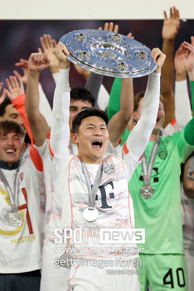 韓 축구 역대급 사건…<b>김민재</b>, EPL 우승팀 간다! 獨 <b>이적</b> 전문매체 "리버...