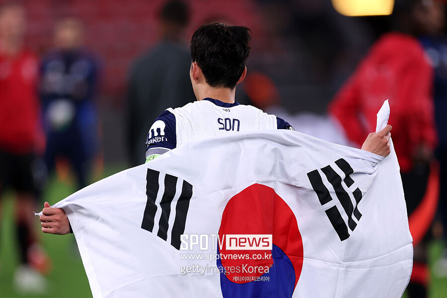 "SON <b>토트넘</b> 떠난다"…HERE WE GO <b>토트넘</b>판 기자도 인정 "2년 전 케인과 ...