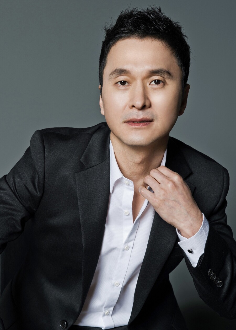 <b>장현성</b>, 엄정화와 한솥밥…<b>에일리언컴퍼니 전속계약</b>[공식]
