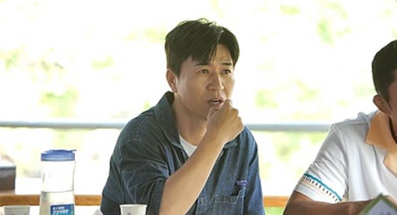 김종민, <b>김동현 결혼식 축의금</b> 안 냈나…"내역에 없어, 섭섭하더라"('신...