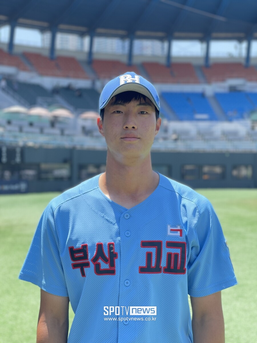 "진다는 생각 안 들어" 낫아웃에 2루 쏘는 강심장 포수가 있다…<b>부산고</b>...