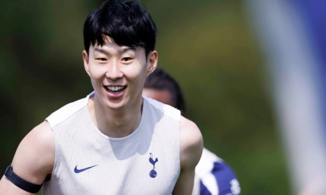 英 BBC '비피셜'급 떴다…"<b>손흥민</b> 토트넘 잔류→<b>슈퍼컵</b> 선발 <b>출전</b>" 전망...