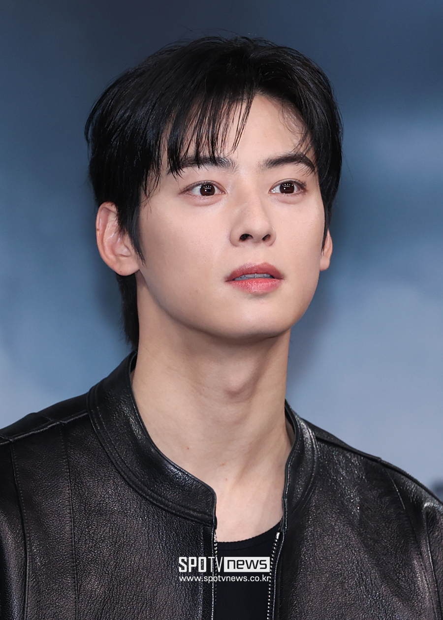 "잊지 말아줘"…<b>차은우</b>, <b>군입대</b> 앞두고 팬들에 솔직 심경