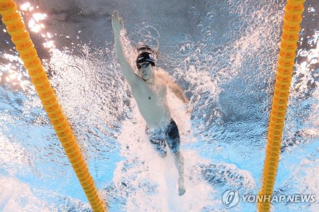 '아깝다' <b>황선우</b>, 싱가포르 세계선수권 <b>자유형 200ｍ</b> 4위… 4회 연속 메...