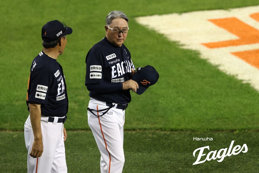 <b>한화 1위</b> 수성 위태하다, LG가 쫓아온다… 여기에 독수리 사냥꾼 대기, ...