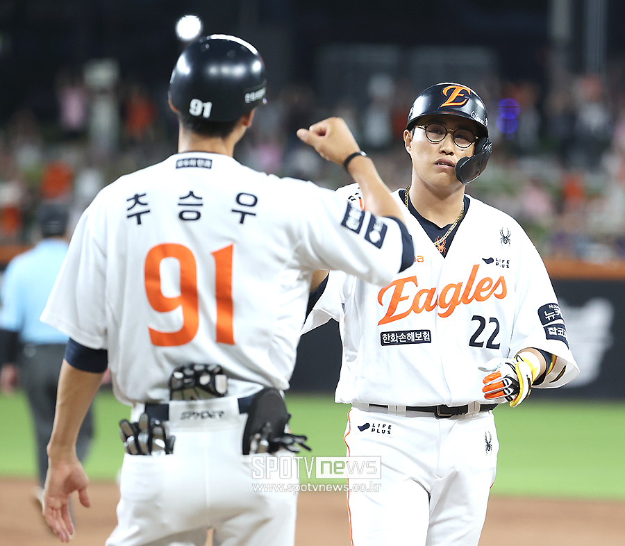 '<b>한화</b> 어쩌나' 하필 <b>채은성 부상</b>이라니…결국 1군 엔트리 말소 "발가락...