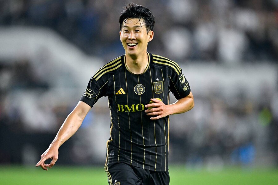 [MLS REVIEW] '美 생태계 교란종' <b>손흥민</b>, 1골 1도움 1기점 맹활약! LAFC, ...