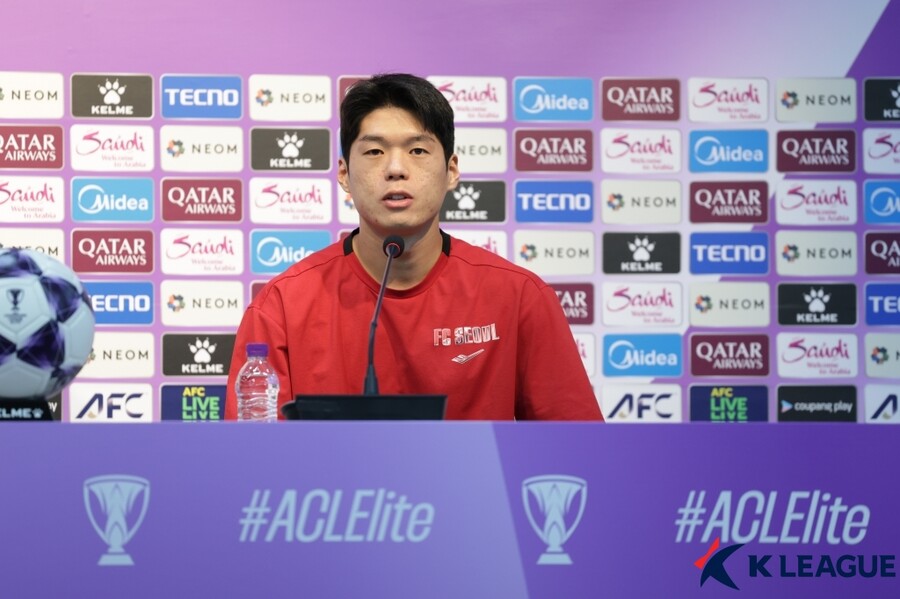 [SPO 현장] '선제골+<b>ACLE</b> 데뷔골+POTM 선정' <b>최준</b> "K리그에서 골 넣었을 ...