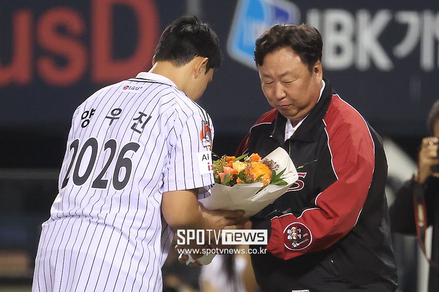 '이 선수가 LG에 오다니' 행운의 주인공 <b>양우진</b>, 2억 5000만 원에 도장 ...