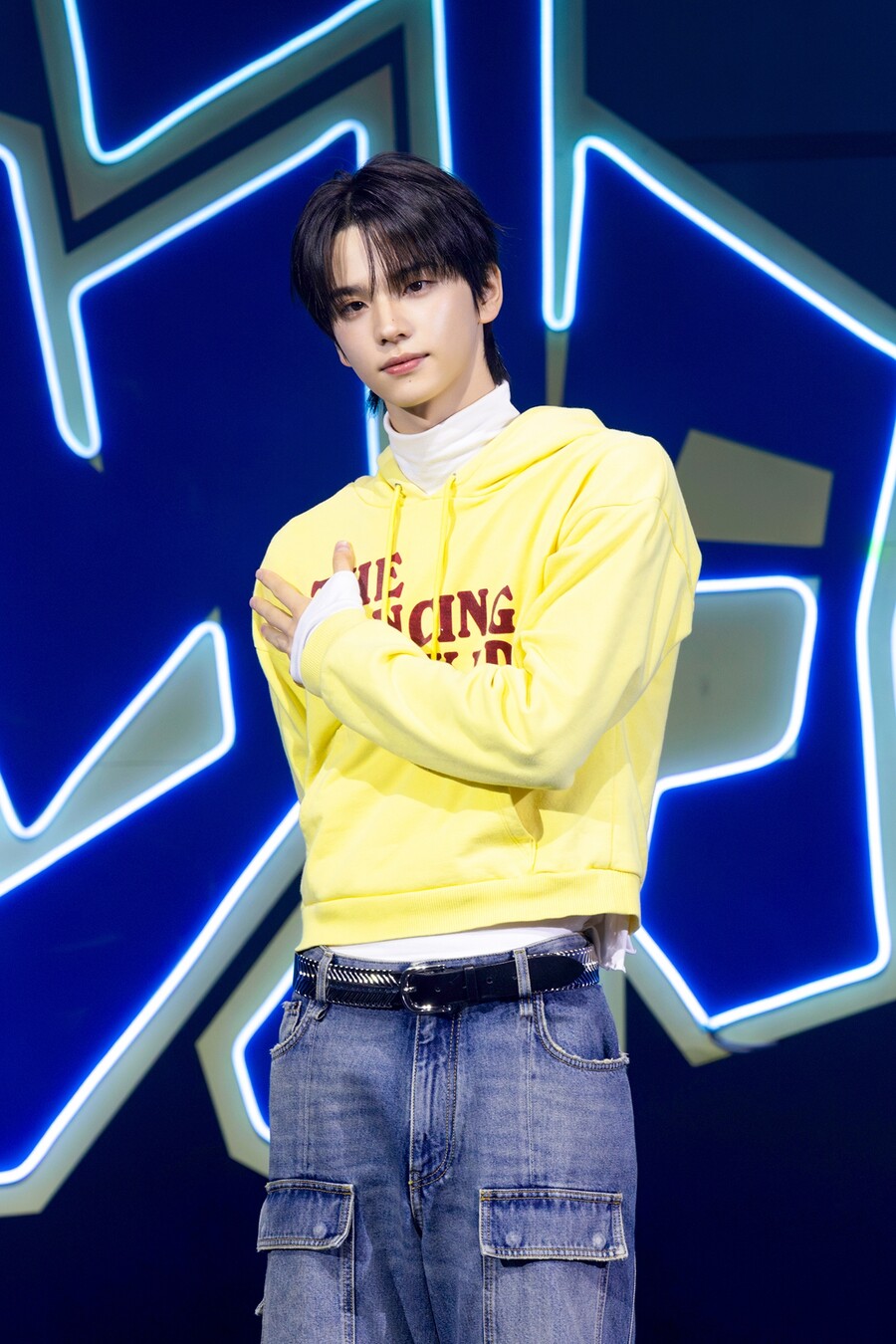 투어스 <b>신유</b> "'<b>인기가요</b>' <b>MC</b> 영광…꽉 찬 주말 선물해드리겠다"