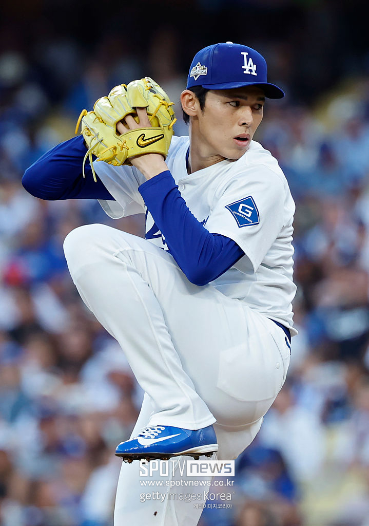 '<b>사사키</b>가 끝냈다' <b>다저스</b> WS까지 1승, 밀워키 3-1 꺾고 3연승…<b>오타니</b>...