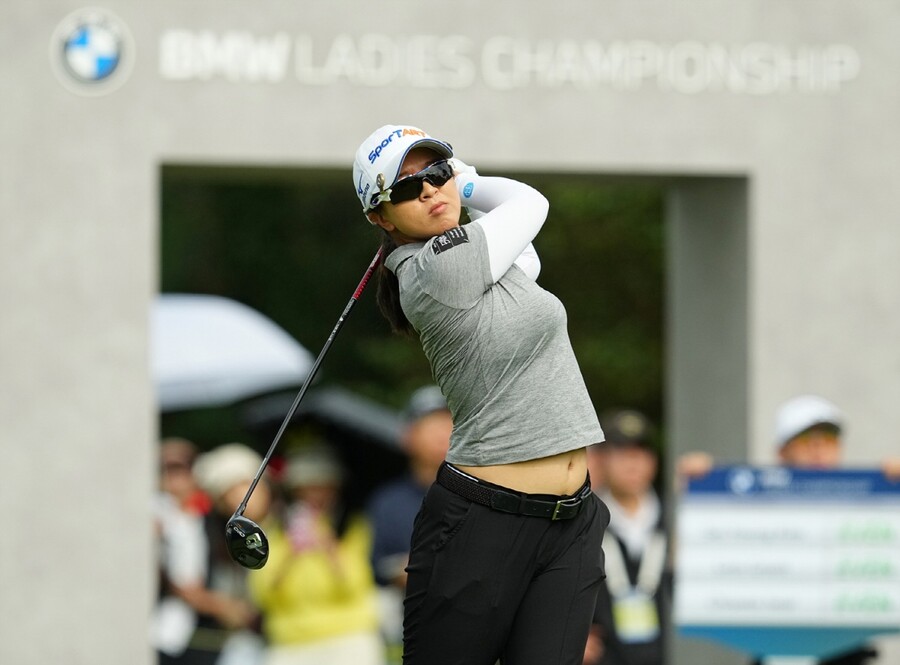 "버디 7개" <b>김세영</b>, LPGA <b>BMW 챔피언십</b> 2R 단독 <b>선두</b>...5년 만의 우승 도...