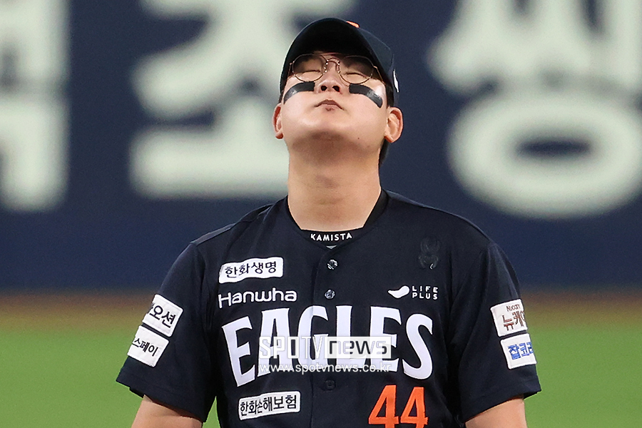 김경문 고뇌, 명장과 역적은 공 하나 차이… <b>김서현</b> 투입의 재구성, 이...